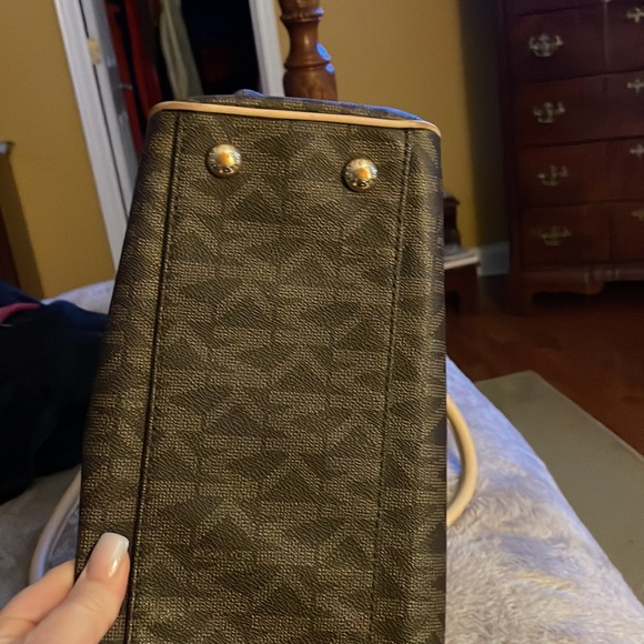 Michael Kors pleather shoulder bag - Picture 9 of 9